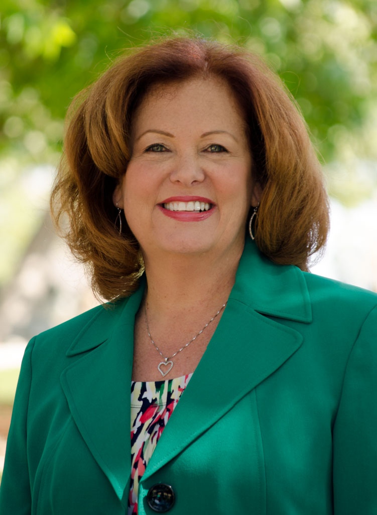 Tracie Zerpoli, author of A Cup of Cappuccino